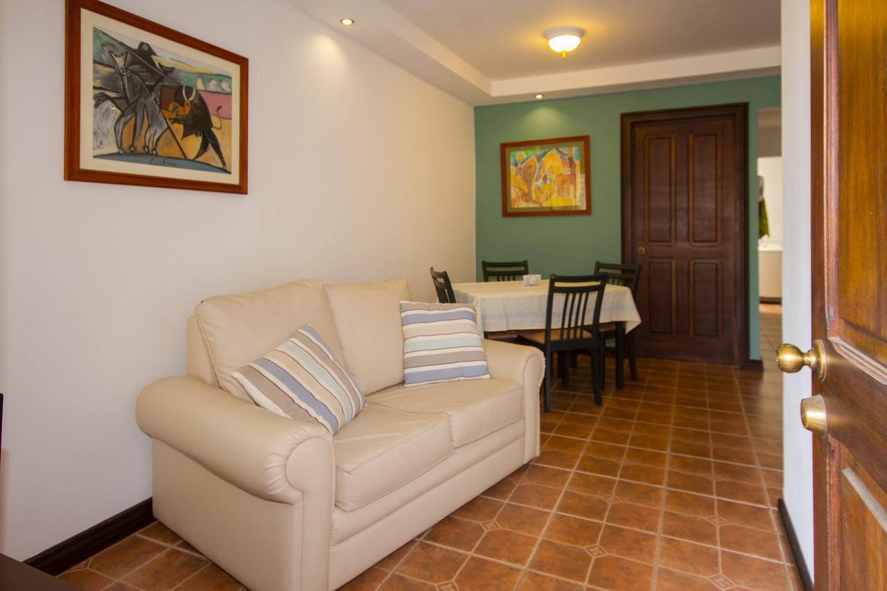 Apartotel Don Luis San Antonio De Belen Extérieur photo